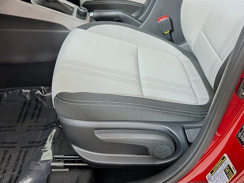 New 2025 Hyundai Venue SEL image 18