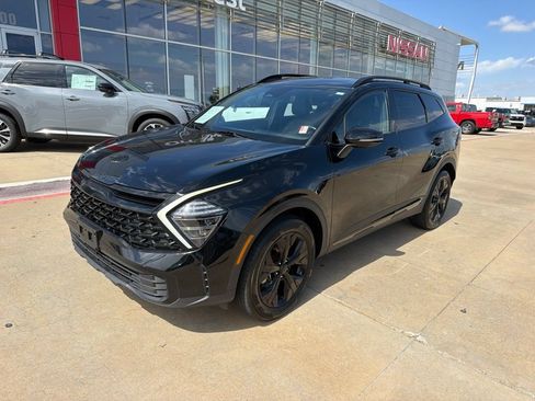 Used 2025 Kia Sportage X-Line AWD/4WD image 1