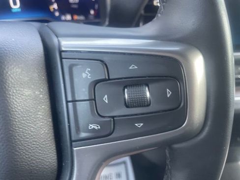 Used 2025 Chevrolet Silverado 1500 LT image 18