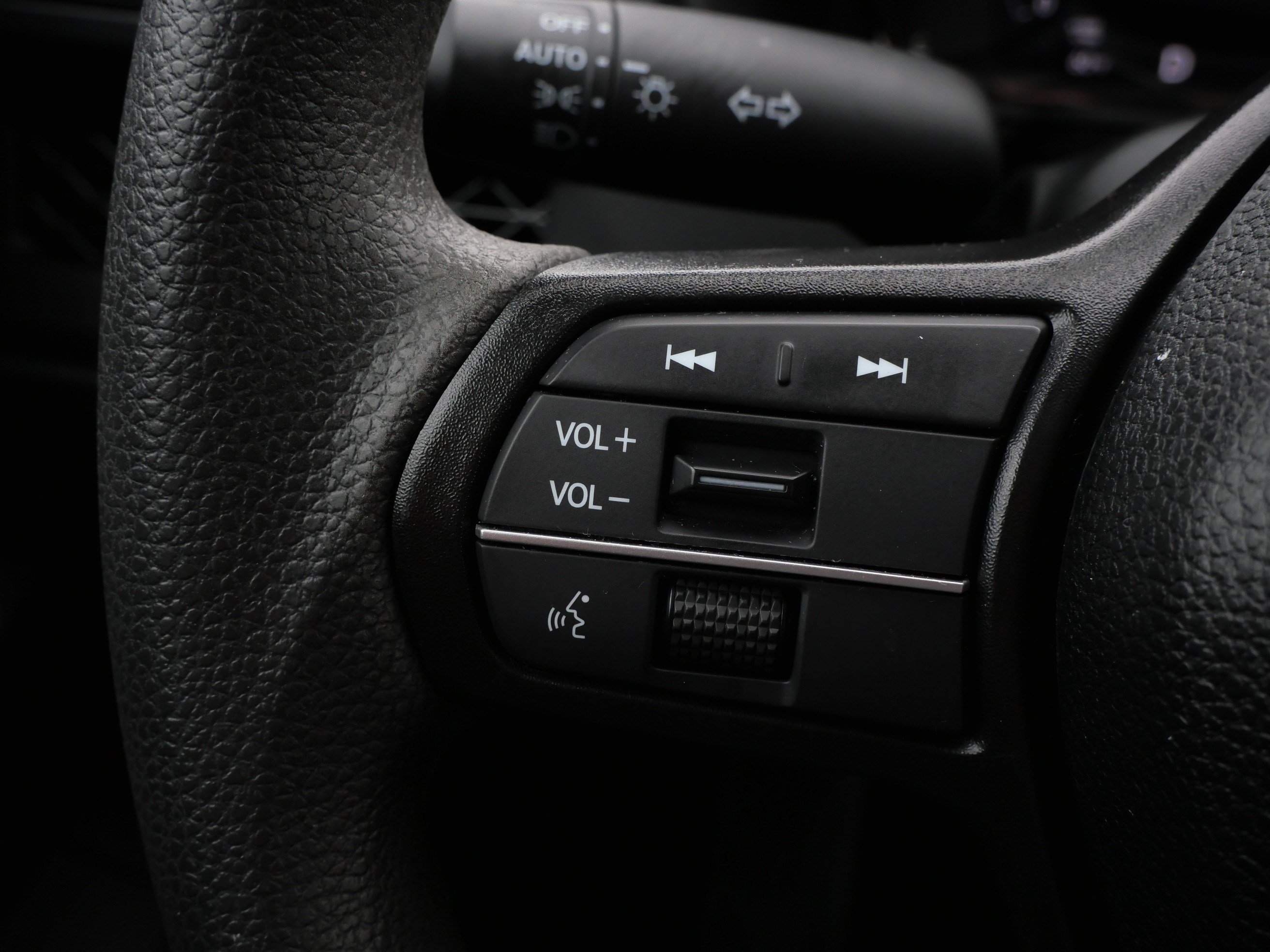 Used 2025 Honda Accord LX image 27
