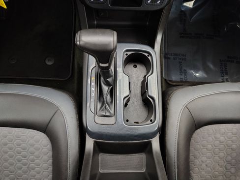 Used 2017 Chevrolet Colorado Z71 image 40