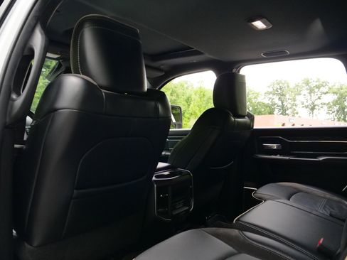 Used 2023 RAM 2500 Laramie AWD/4WD image 29