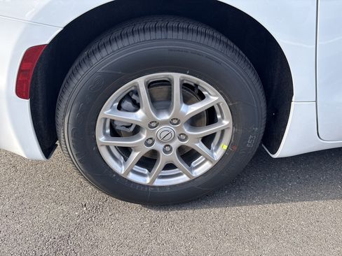 New 2026 Chrysler Voyager LX image 6