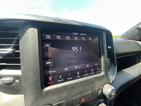 Used 2019 RAM 1500 Big Horn RWD image 27