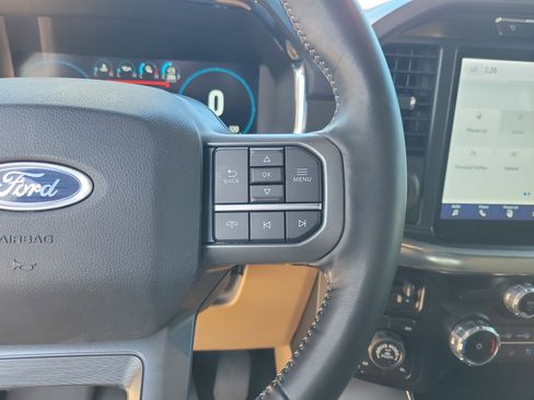 Used 2022 Ford F150 Lariat image 13