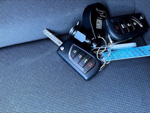 Used 2023 Toyota Corolla LE image 13