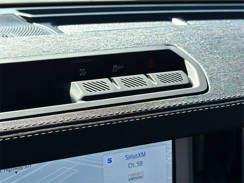 Used 2025 Ford Bronco Outer Banks image 24