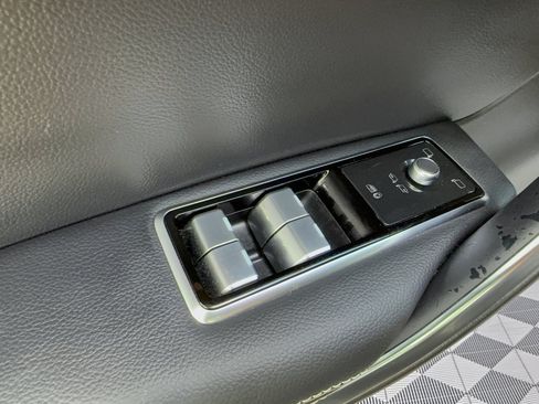 Used 2021 Jaguar F-PACE R-Dynamic S AWD/4WD image 15