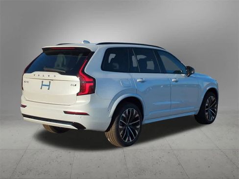 New 2026 Volvo XC90 B6 Ultra w/ Protection Package Premier image 6