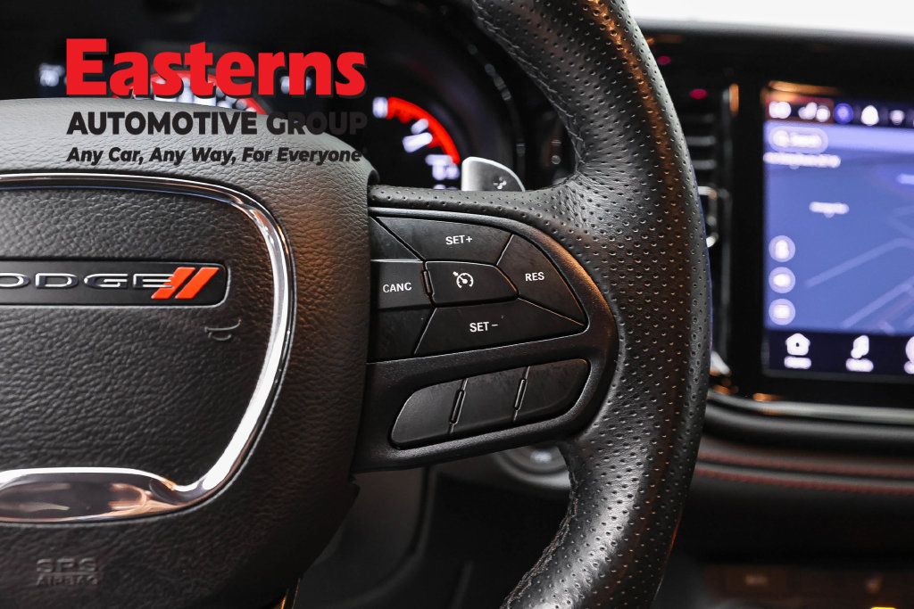 Used 2025 Dodge Durango GT RWD image 18