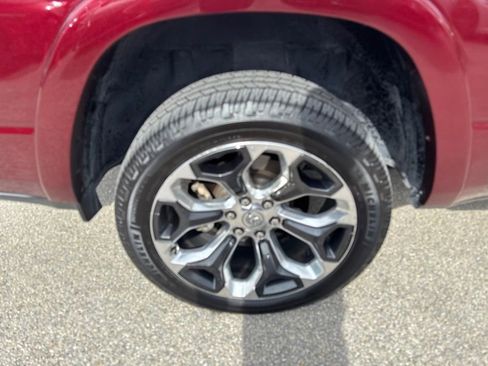 Used 2021 RAM 1500 Limited AWD/4WD image 13