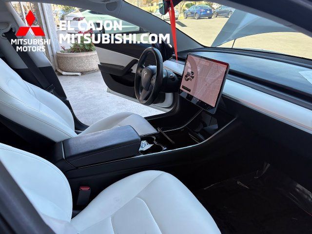 Used 2018 Tesla Model 3 Mid Range RWD image 13