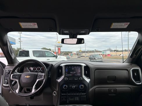 Used 2020 Chevrolet Silverado 2500 LTZ image 39