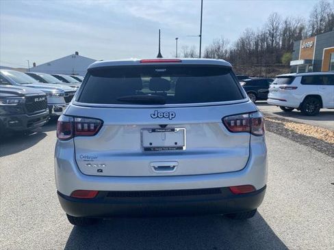 Certified 2024 Jeep Compass Sport image 3