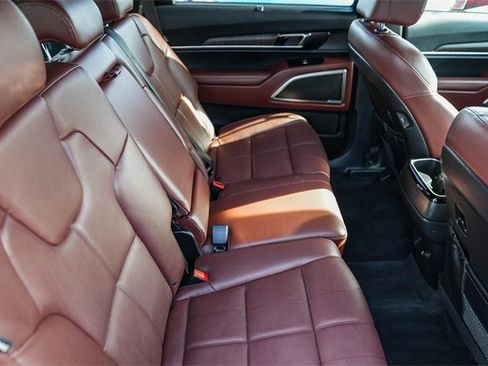 Certified 2023 Kia Telluride EX image 16