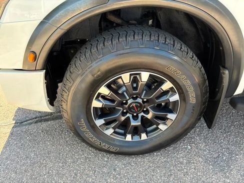 Used 2021 Nissan Titan PRO-4X w/ Off Road Protection Package AWD/4WD image 17