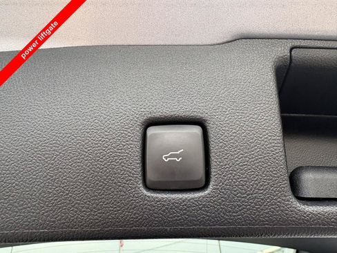 Used 2021 Ford Escape SE w/ Convenience Package FWD image 7