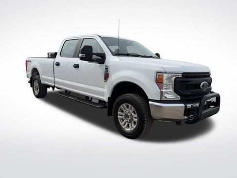 Used 2022 Ford F250 XL w/ Power Equipment Group AWD/4WD image 9