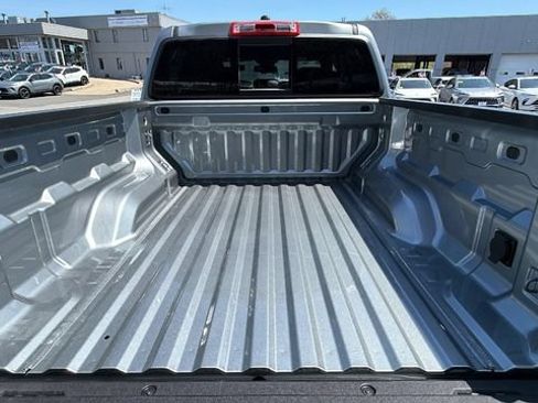New 2026 GMC Canyon AT4 AWD/4WD image 10
