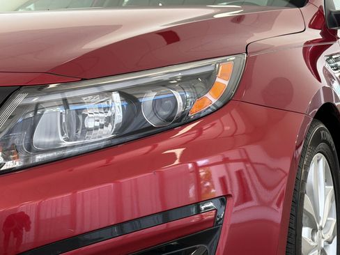 Used 2015 Kia Optima EX w/ EX Premium Package FWD image 11