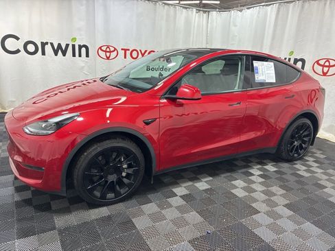 Used 2023 Tesla Model Y Long Range image 4