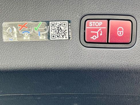 Certified 2024 Mercedes-Benz GLC 300 4MATIC image 14