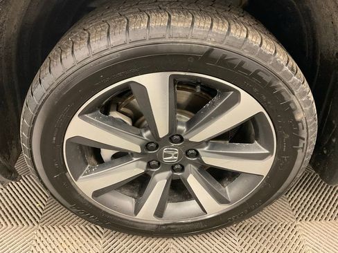 Used 2023 Honda Pilot Touring image 15