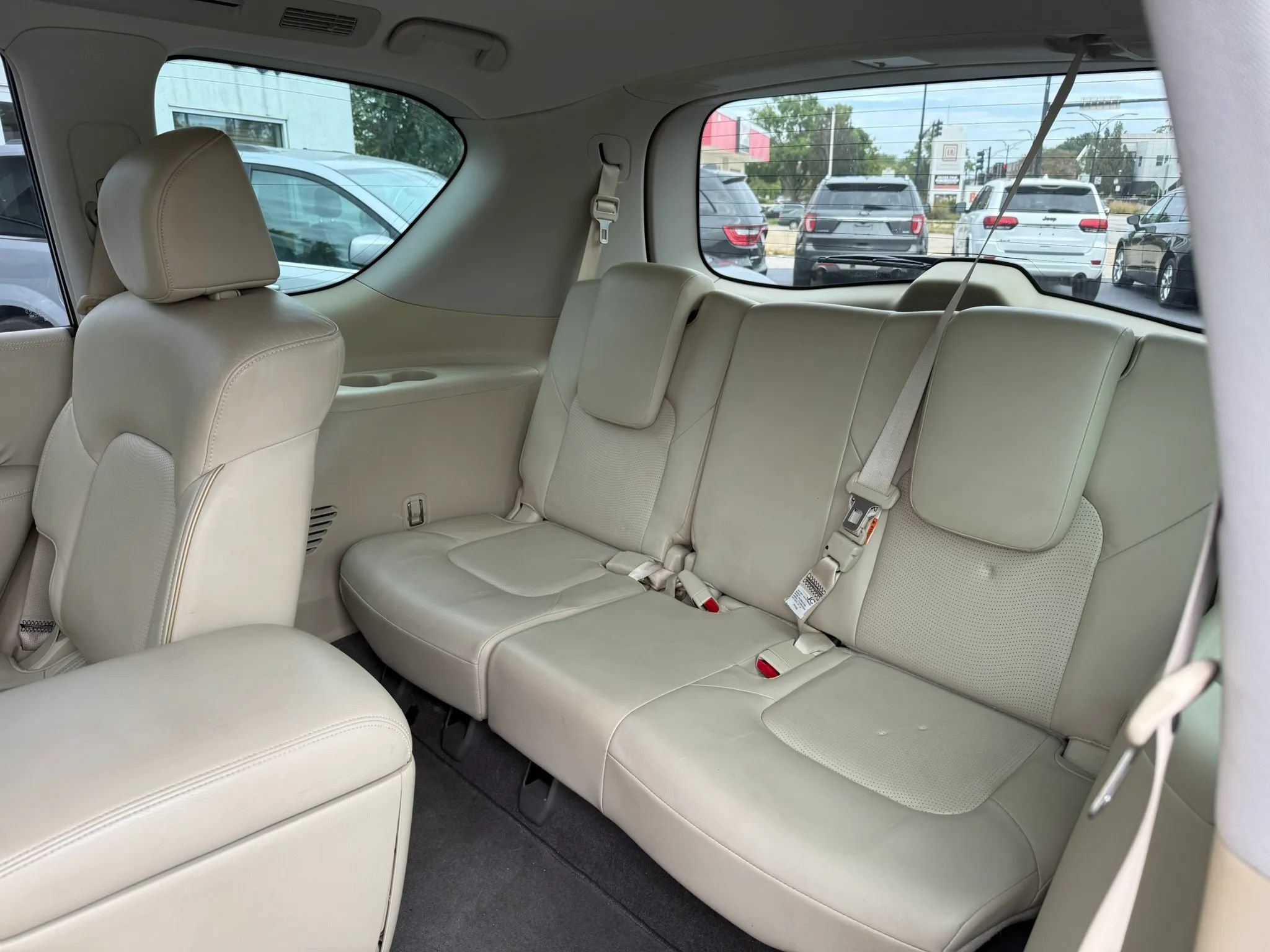 Used 2017 INFINITI QX80 2WD w/ Driver Assistance Package image 11