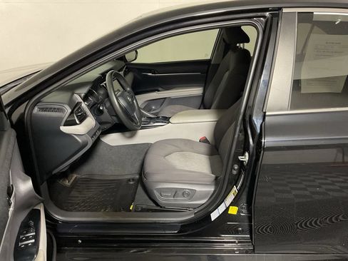 Used 2020 Toyota Camry LE w/ Convenience Package AWD/4WD image 21