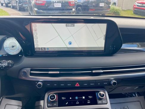 Used 2025 Hyundai Palisade Calligraphy image 17