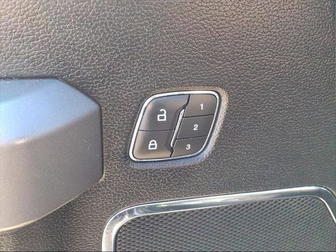 Used 2019 Ford F150 Platinum w/ Equipment Group 701A Luxury image 16