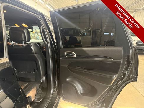 Used 2020 Jeep Grand Cherokee Limited image 34