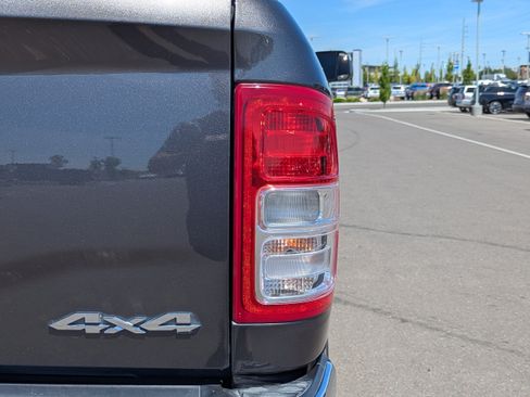 Used 2020 RAM 2500 Big Horn w/ Level 1 Equipment Group AWD/4WD image 44