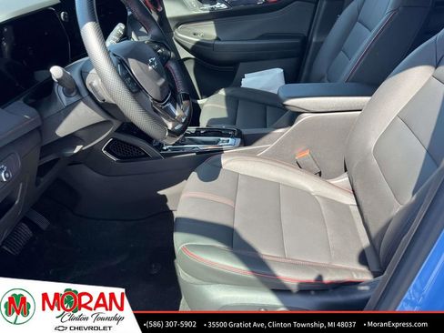 Certified 2024 Chevrolet TrailBlazer RS w/ Convenience Package FWD image 18