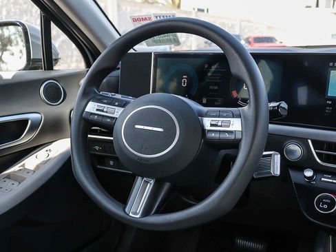 Used 2024 Hyundai Sonata SEL image 16