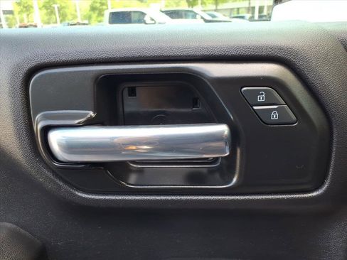 Used 2021 Chevrolet Silverado 1500 Custom RWD image 16