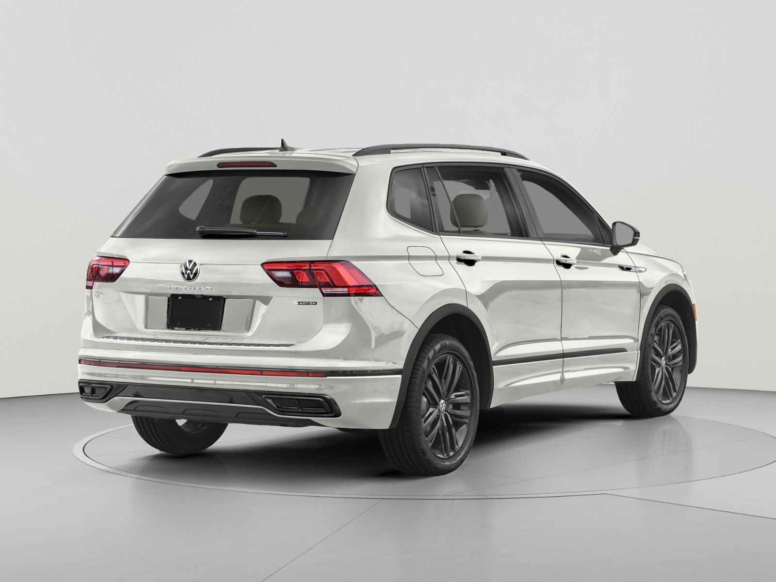 Used 2022 Volkswagen Tiguan SE R-Line AWD/4WD image 2