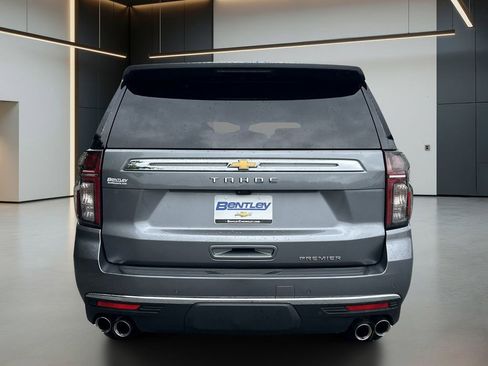 Used 2021 Chevrolet Tahoe Premier w/ Premium Package RWD image 4