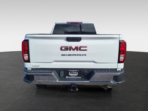 Used 2020 GMC Sierra 2500 4x4 Crew Cab w/ Gooseneck/5TH Wheel Package image 6