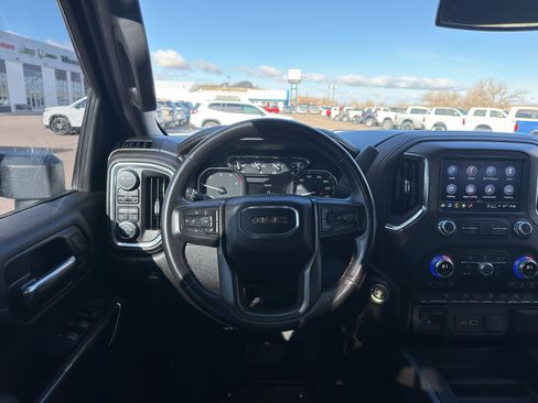 Used 2022 GMC Sierra 2500 AT4 AWD/4WD image 9