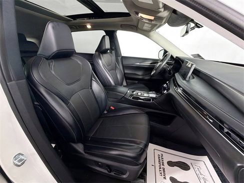 Used 2023 INFINITI QX60 Luxe image 26