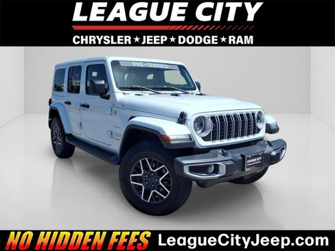 Used 2024 Jeep Wrangler Unlimited Sahara w/ Technology Group AWD/4WD image 1