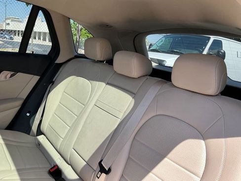 Used 2016 Mercedes-Benz GLC 300 4MATIC image 15