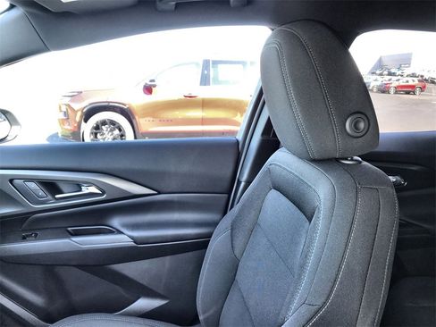 New 2026 Chevrolet Equinox EV LT image 21