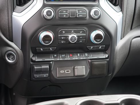 Used 2021 GMC Sierra 1500 SLE AWD/4WD image 24