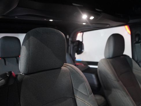 Used 2024 Jeep Wrangler Sport image 63