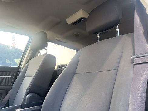 Used 2010 Dodge Journey SXT w/ Flexible Seating Group image 16