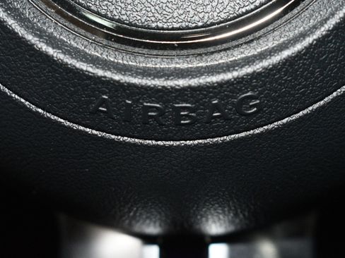 Used 2023 Mercedes-Benz E 450 Coupe image 32