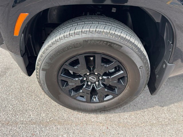Used 2023 Nissan Frontier SV w/ Midnight Edition Package AWD/4WD image 8