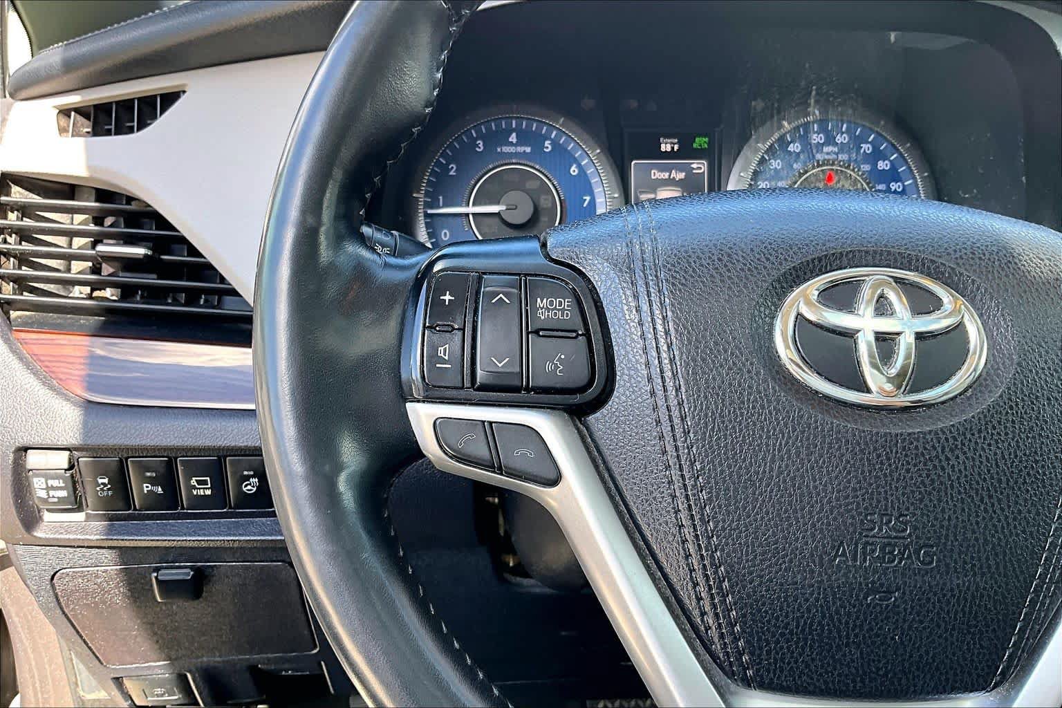 Used 2019 Toyota Sienna Limited Premium AWD/4WD image 17
